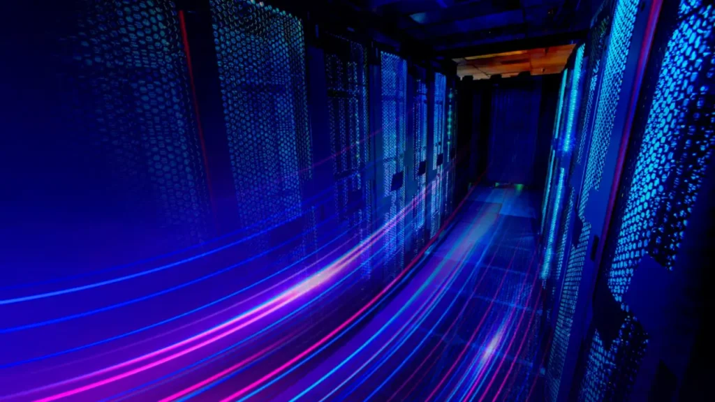 closed-loop immersion cooling for data centers